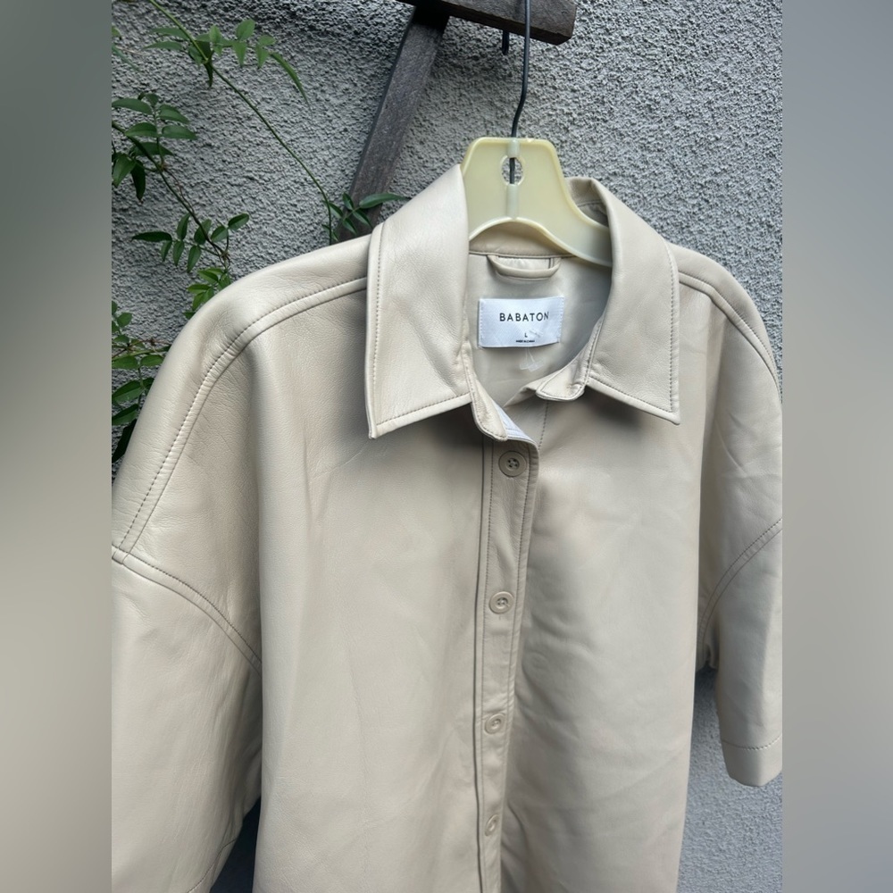 Aritzia Babaton Frances Button-Up in Sand White - Picture 11 of 12